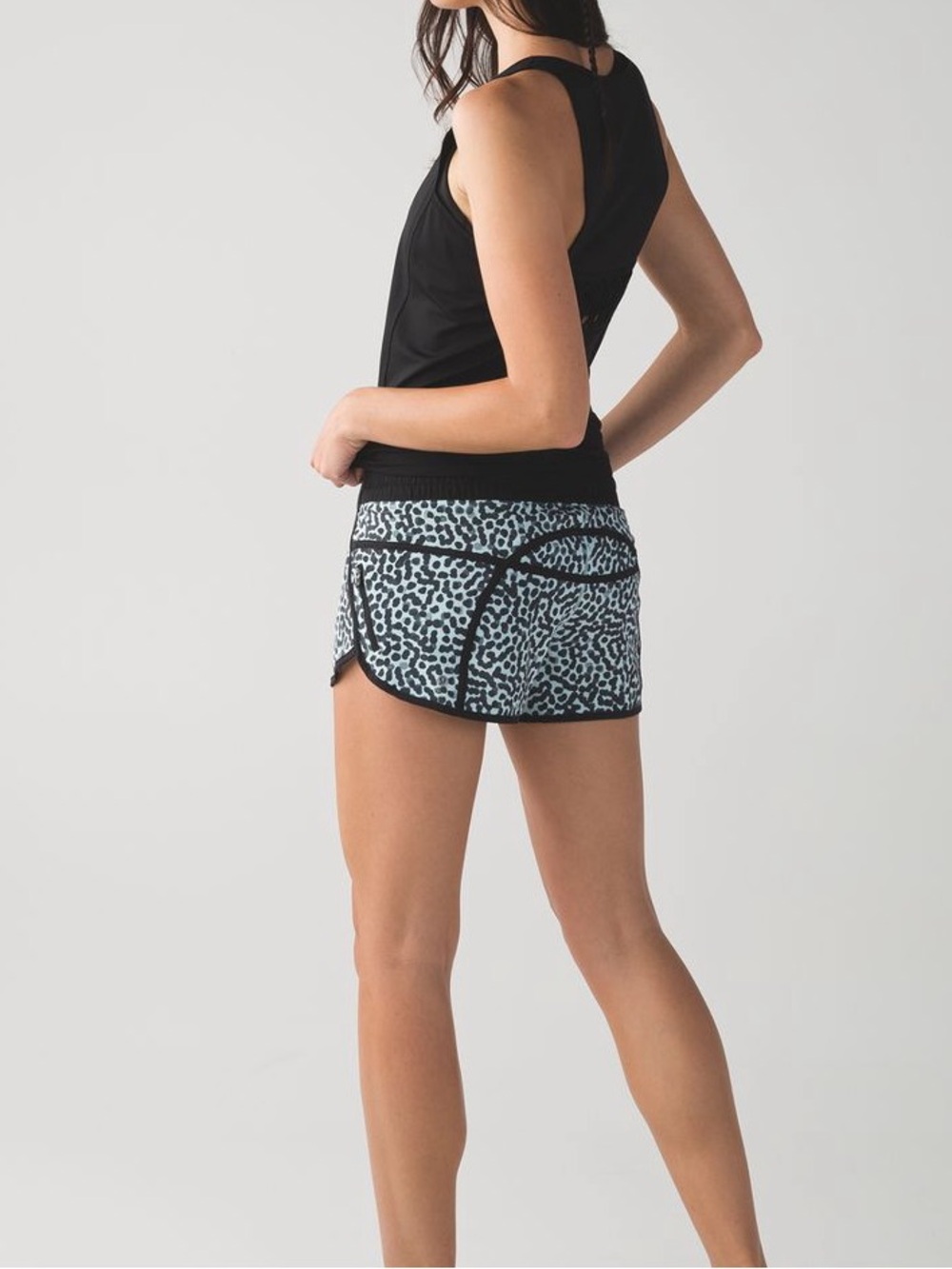 Lululemon Tracker Short III *4-way Stretch
Ace Spot Tranquil Blue Black Shorts